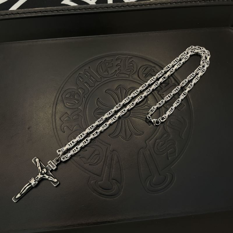 Ch*0me He**ts necklaces